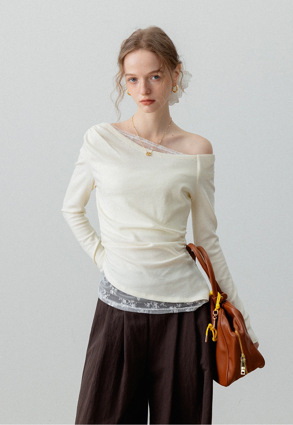 Chic Shoulder Elegance Top