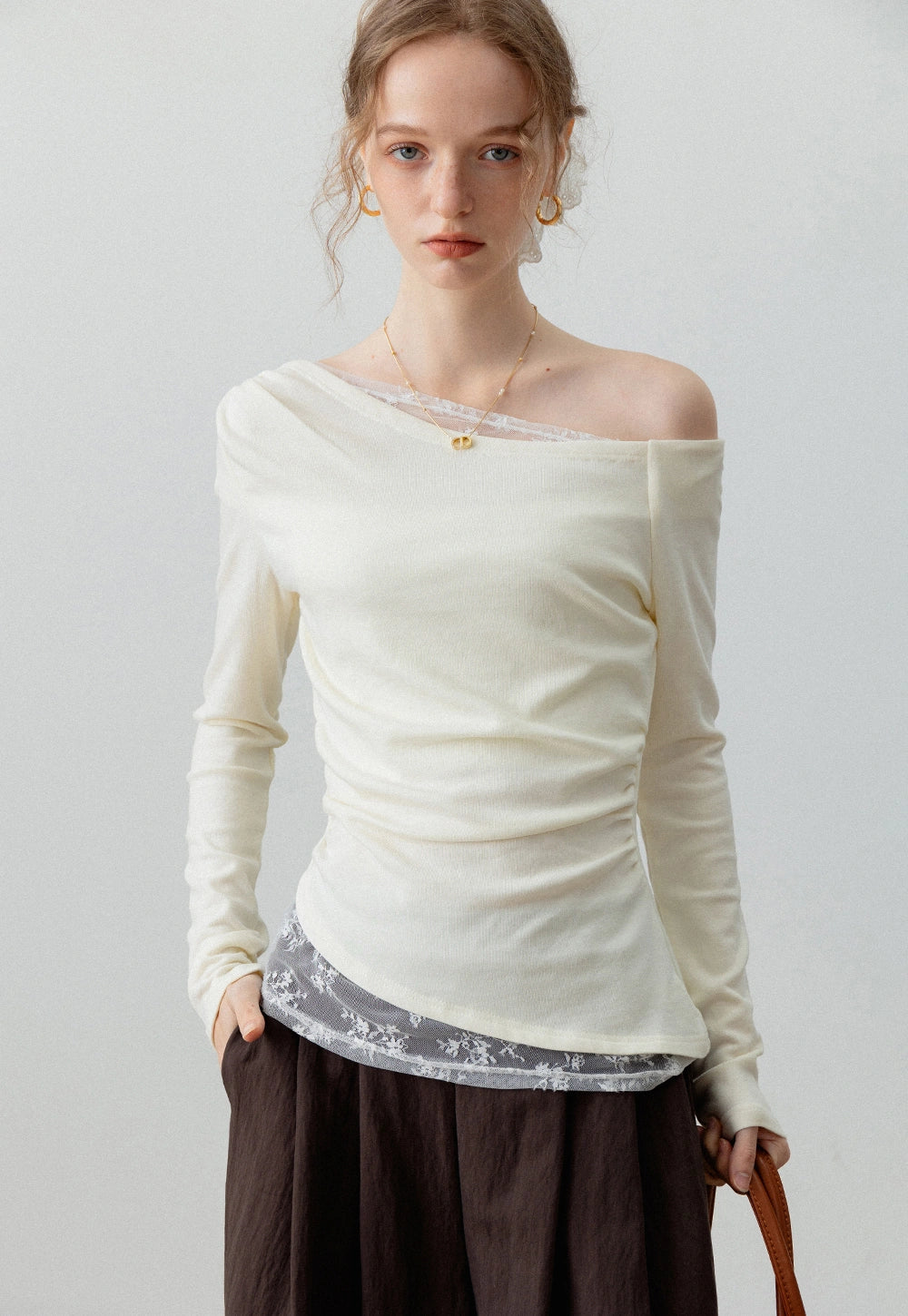 Chic Shoulder Elegance Top